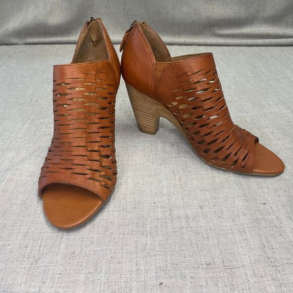 Franco Sarto Shoes - Franco Sarto A-Salito Heels Tan Leather Cut Outs Peep Toe Women's Size 6